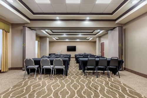 Comfort Inn & Suites North Little Rock near I-40 image 13