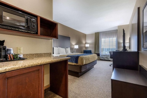 Comfort Inn & Suites North Little Rock near I-40 image 24