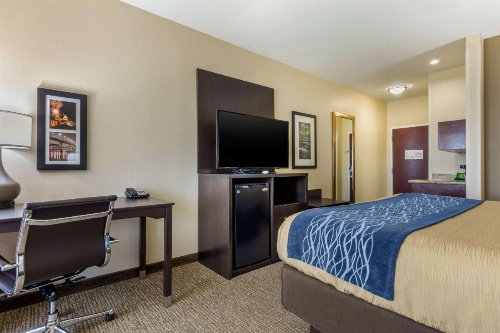 Comfort Inn & Suites North Little Rock near I-40 image 31