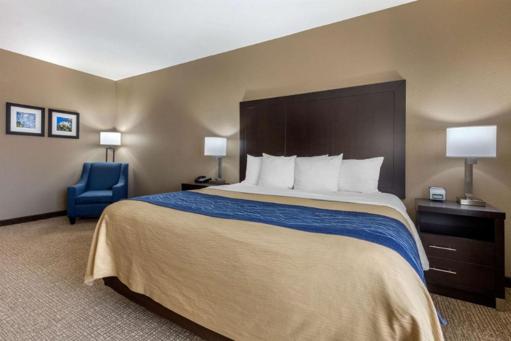 Comfort Inn & Suites North Little Rock near I-40 Image 37